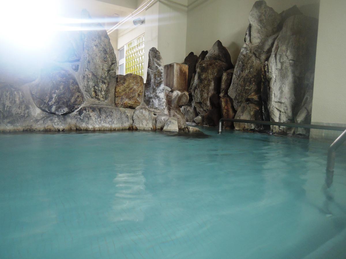 Riverside Hotel Sansuikan Хита Екстериор снимка